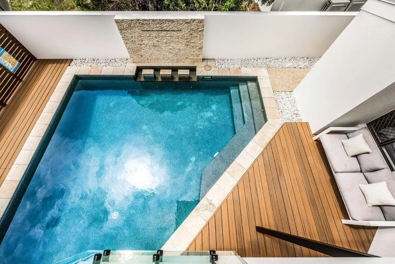 Coorumbong 16 - 5 Bedrooms Mooloolaba Australia